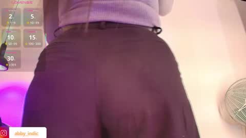 Snapshot of indi_catalina chatting on September 24, 2025, 12:19 pm Indi Catalina online show from September 24, 2025, 12:19 pm