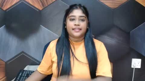 Snapshot of indian_rimmelx chatting on June 18, 2026, 6:46 am Melz online show from June 18, 2026, 6:46 am