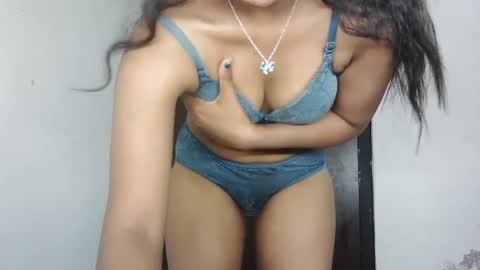 Snapshot of indian_saanvi chatting on July 23, 2026, 5:44 pm Saanu online show from July 23, 2026, 5:44 pm