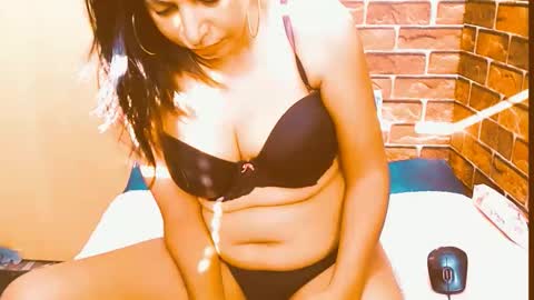 Snapshot of indian_spice_girl chatting on June 11, 2026, 7:17 am indian_spice_girl online show from June 11, 2026, 7:17 am
