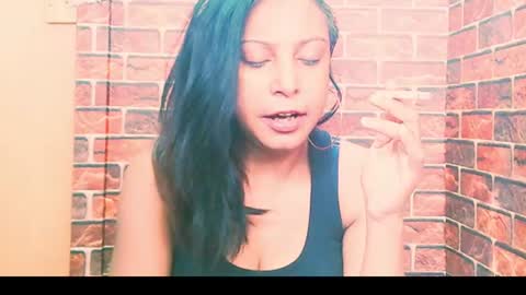 indian_spice_girl online show from July 3, 2026, 8:21 am
