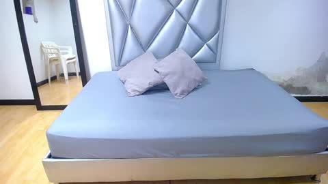 indian_whore18 online show from February 12, 2025, 3:51 am