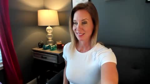 Snapshot of indianacooper chatting on September 9, 2025, 7:13 pm IndianaCooper - Showtimes - Mon-Fri 12pm and 930PM CST SatSun 930pm CST online show from September 9, 2025, 7:13 pm