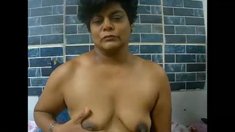 Snapshot of indiancherrypie chatting on December 3, 2024, 10:28 am indiancherrypie online show from December 3, 2024, 10:28 am