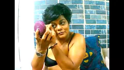 Snapshot of indiancherrypie chatting on December 16, 2024, 5:49 am indiancherrypie online show from December 16, 2024, 5:49 am