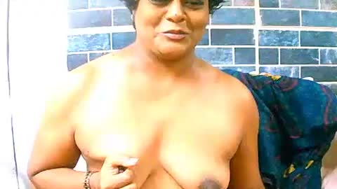 Snapshot of indiancherrypie chatting on December 20, 2024, 11:54 am indiancherrypie online show from December 20, 2024, 11:54 am