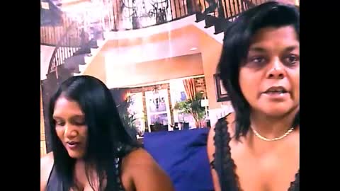 Snapshot of indiancherrypie chatting on September 25, 2025, 6:50 am indiancherrypie online show from September 25, 2025, 6:50 am