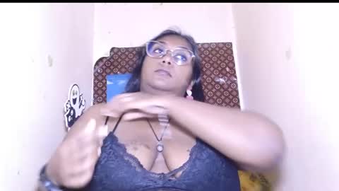 Snapshot of indiancoco chatting on February 14, 2025, 1:08 pm candice online show from February 14, 2025, 1:08 pm