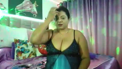 Snapshot of indiandelia chatting on March 6, 2025, 6:59 pm indiandelia online show from March 6, 2025, 6:59 pm