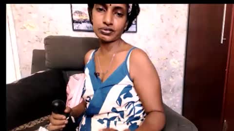 Snapshot of indianhoneyx chatting on March 4, 2026, 7:03 am indianhoneyx online show from March 4, 2026, 7:03 am