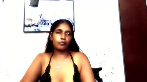 Snapshot of indianhoneyx chatting on March 5, 2026, 7:59 am indianhoneyx online show from March 5, 2026, 7:59 am