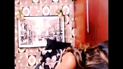 Snapshot of indianhoneyx chatting on March 8, 2026, 7:56 am indianhoneyx online show from March 8, 2026, 7:56 am