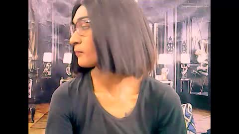 indianrebel4u2luv online show from December 22, 2025, 5:26 am