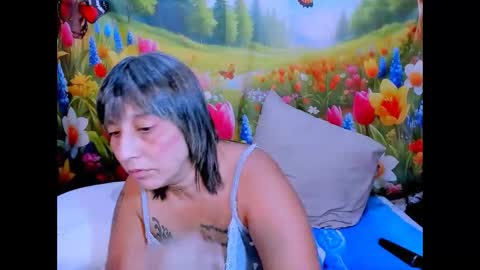 Snapshot of indianroxy27 chatting on May 19, 2026, 6:03 pm indianroxy27 online show from May 19, 2026, 6:03 pm