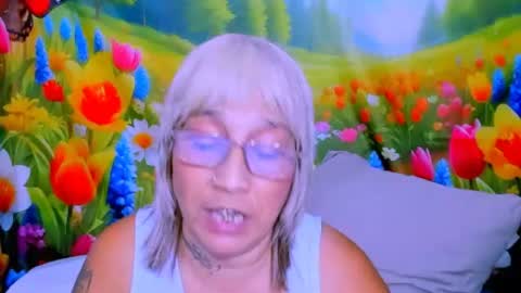 Snapshot of indianroxy27 chatting on June 23, 2026, 6:17 pm indianroxy27 online show from June 23, 2026, 6:17 pm