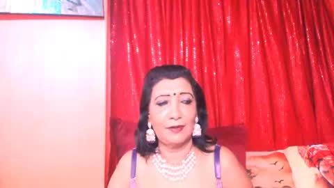 indiansarika65 online show from June 17, 2026, 4:08 pm