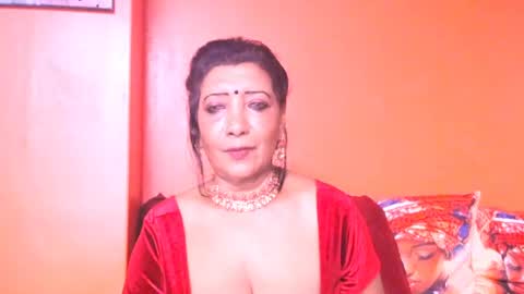 indiansarika65 online show from July 27, 2026, 3:35 am