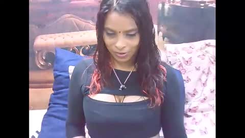 Snapshot of indiansexyass4u2luv chatting on February 24, 2025, 3:31 pm indiansexyass4u2luv online show from February 24, 2025, 3:31 pm