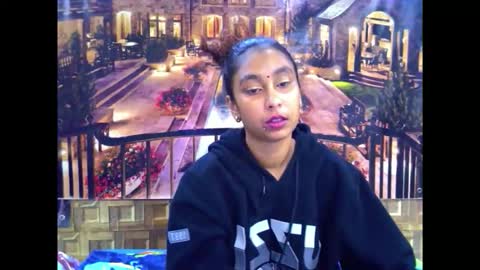 indiansexybutt4u2luv online show from April 24, 2026, 6:27 am