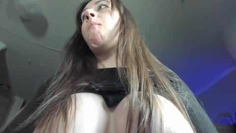 Snapshot of indierose chatting on December 20, 2024, 11:00 am Indie or Rose or Indie Rose or Goddess online show from December 20, 2024, 11:00 am