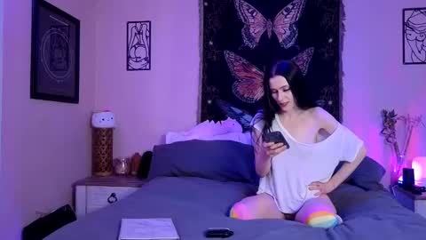 Indigo Bay online show from March 11, 2026, 3:01 am