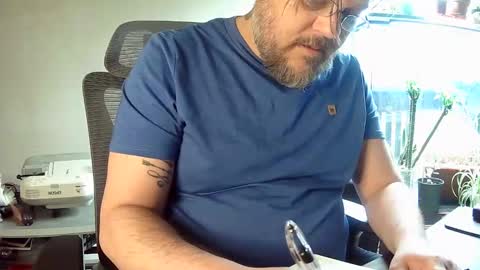 BroLOU online show from April 22, 2026, 2:18 pm
