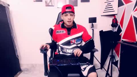 matias online show from November 21, 2025, 10:08 pm