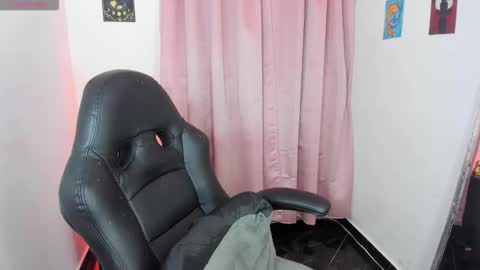 Diana online show from February 4, 2026, 3:23 am