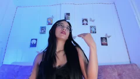Luna  online show from July 5, 2026, 1:34 am