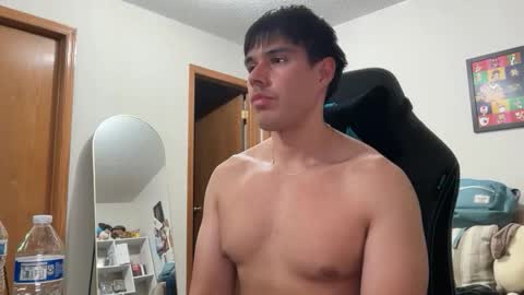 Lucas online show from December 5, 2025, 2:42 am