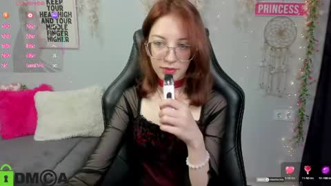 Mia online show from May 31, 2026, 12:34 pm