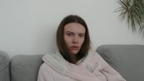 Snapshot of infinitiq45 chatting on December 25, 2024, 12:05 pm Sweet girl online show from December 25, 2024, 12:05 pm