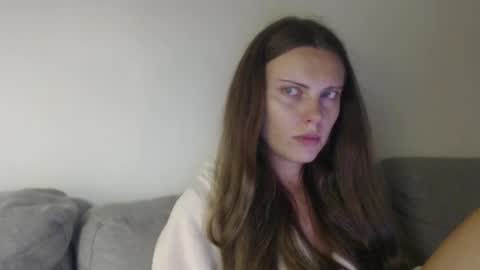 Snapshot of infinitiq45 chatting on September 24, 2025, 9:18 pm Sweet girl online show from September 24, 2025, 9:18 pm