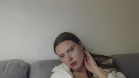 Snapshot of infinitiq45 chatting on October 25, 2025, 6:57 pm Sweet girl online show from October 25, 2025, 6:57 pm