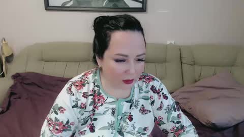 Snapshot of infinity_loveliness chatting on December 30, 2024, 8:21 am Infinity online show from December 30, 2024, 8:21 am