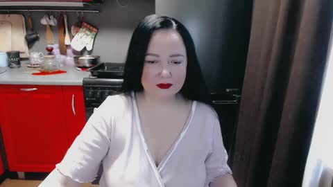 Snapshot of infinity_loveliness chatting on January 19, 2025, 6:20 am Infinity online show from January 19, 2025, 6:20 am