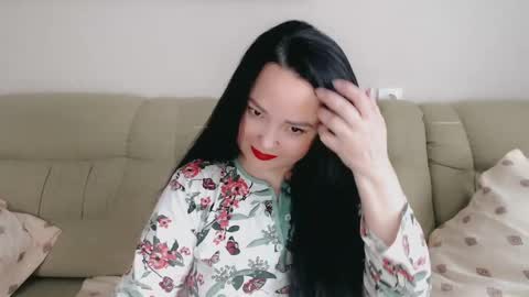 Snapshot of infinity_loveliness chatting on January 23, 2025, 7:11 am Infinity online show from January 23, 2025, 7:11 am