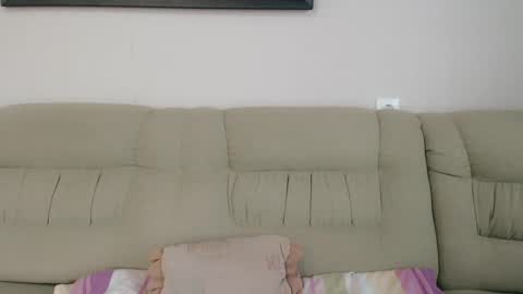 Snapshot of infinity_loveliness chatting on February 6, 2025, 5:25 am Infinity online show from February 6, 2025, 5:25 am