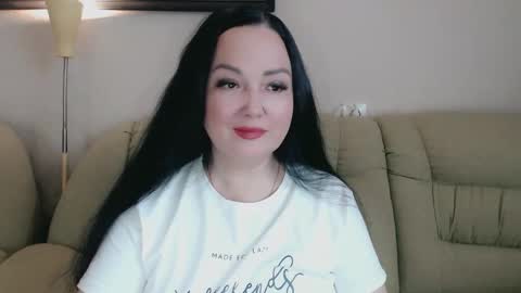 Snapshot of infinity_loveliness chatting on November 4, 2025, 9:19 am Infinity online show from November 4, 2025, 9:19 am