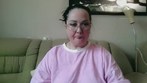 Snapshot of infinity_loveliness chatting on June 11, 2026, 6:11 am Infinity online show from June 11, 2026, 6:11 am