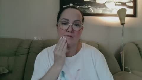 Snapshot of infinity_loveliness chatting on July 3, 2026, 6:42 am Infinity online show from July 3, 2026, 6:42 am