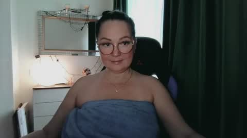Snapshot of infinity_loveliness chatting on July 14, 2026, 7:02 am Infinity online show from July 14, 2026, 7:02 am