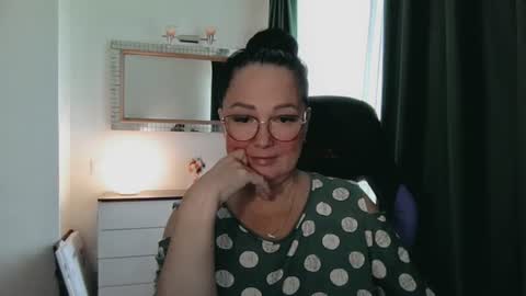 Snapshot of infinity_loveliness chatting on July 23, 2026, 6:55 am Infinity online show from July 23, 2026, 6:55 am