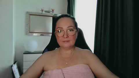 Snapshot of infinity_loveliness chatting on July 26, 2026, 7:59 am Infinity online show from July 26, 2026, 7:59 am