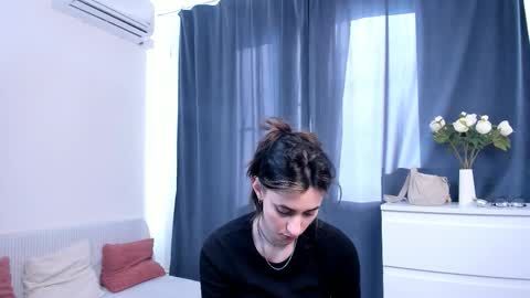 Saya online show from March 15, 2026, 11:05 am