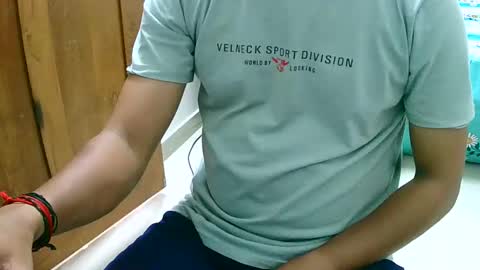 Inglorious Hairy Uncut online show from February 4, 2025, 10:32 am