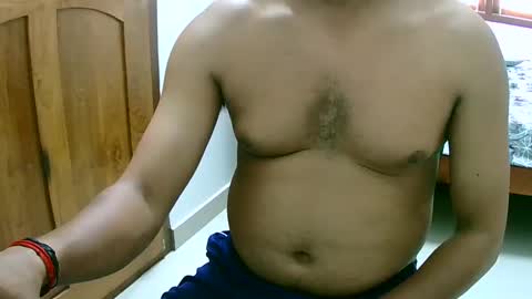 Inglorious Hairy Uncut online show from February 17, 2025, 10:29 am