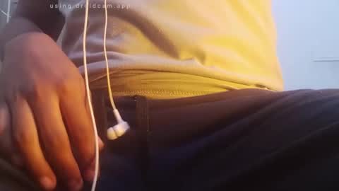 Inglorious Hairy Uncut online show from February 12, 2026, 5:52 pm