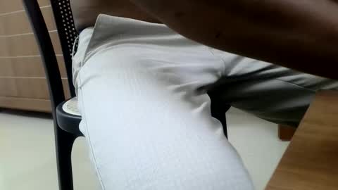 Inglorious Hairy Uncut online show from June 2, 2026, 10:06 am