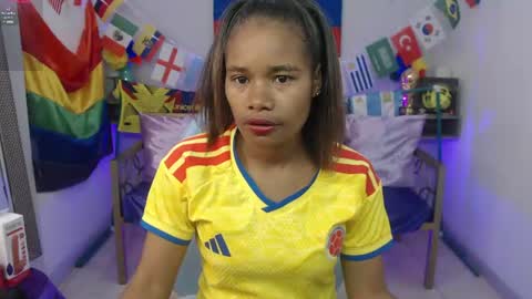 ingrid03_taffur online show from June 17, 2026, 6:53 pm